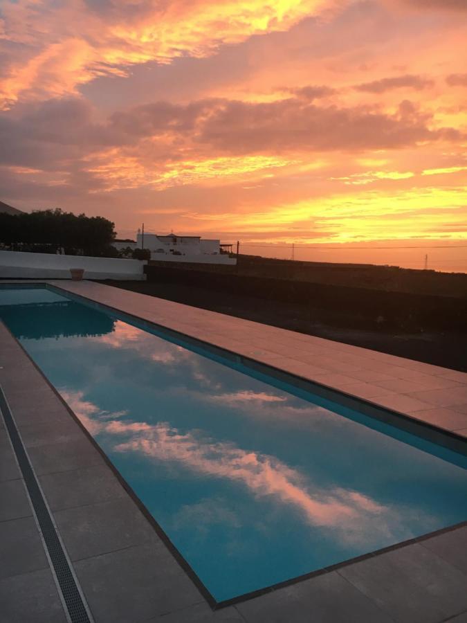Casa Conil With A Private 25 Meter Heated Pool Villa Exterior photo