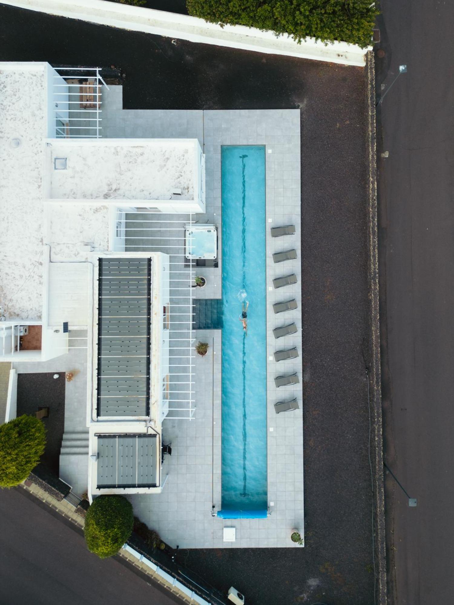 Casa Conil With A Private 25 Meter Heated Pool Villa Exterior photo